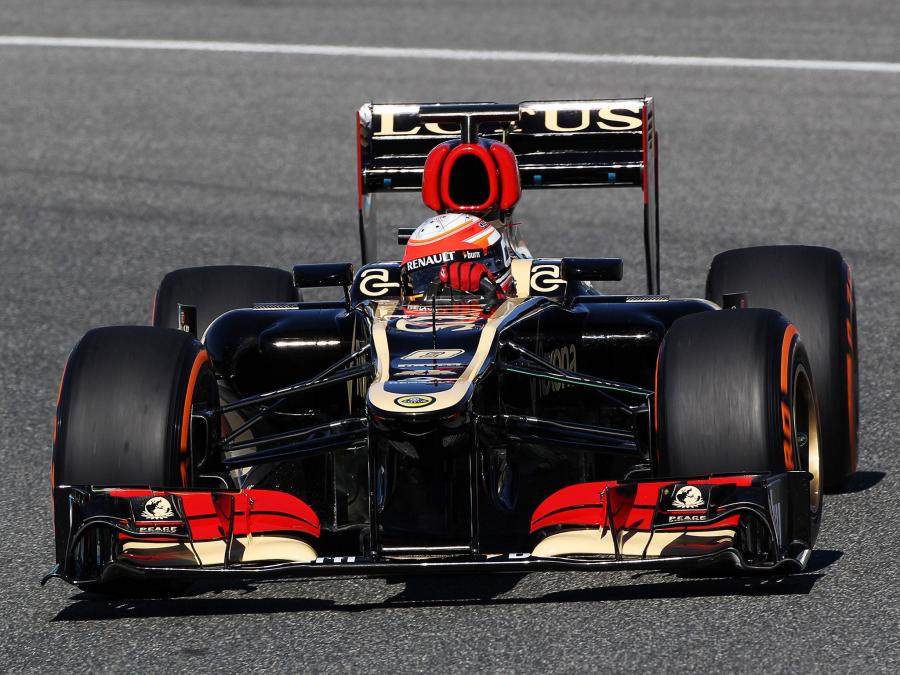  Lotus E21 2013 года  (фото 11 из 13)